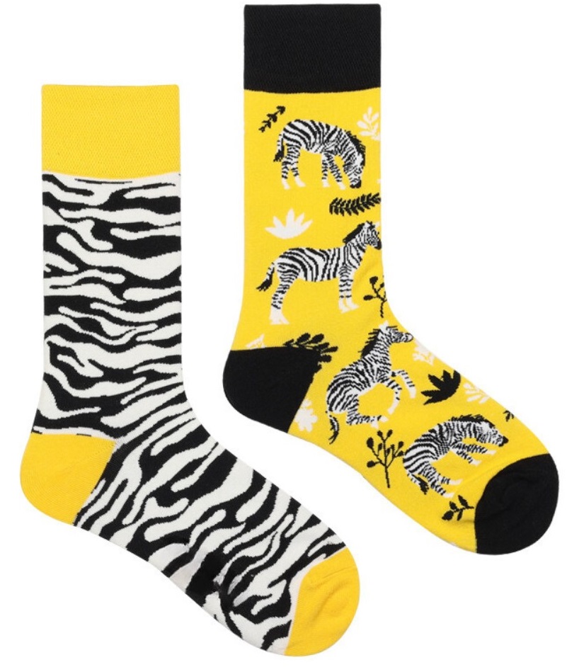 S-B5.1  SOCK2368-019 Pair Of Socks Size 38-45 Zebras